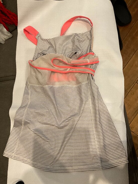 lululemon athletica Tops - Lululemon Strappy Back Tank Coral Black White Dot Built-In Bra Size 8